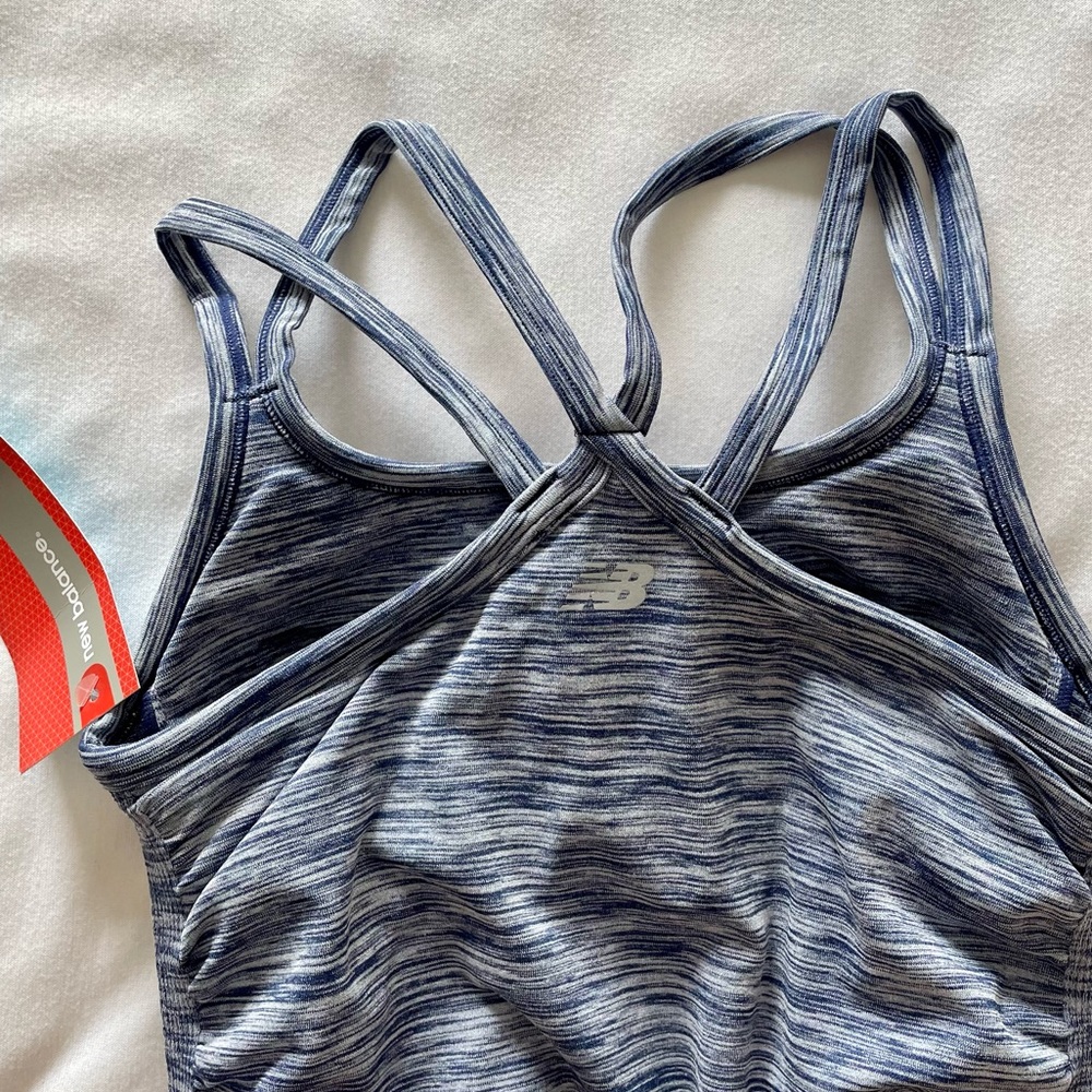 NWT New Balance Women’s racerback / strappy workout tank w/ built in sports bra